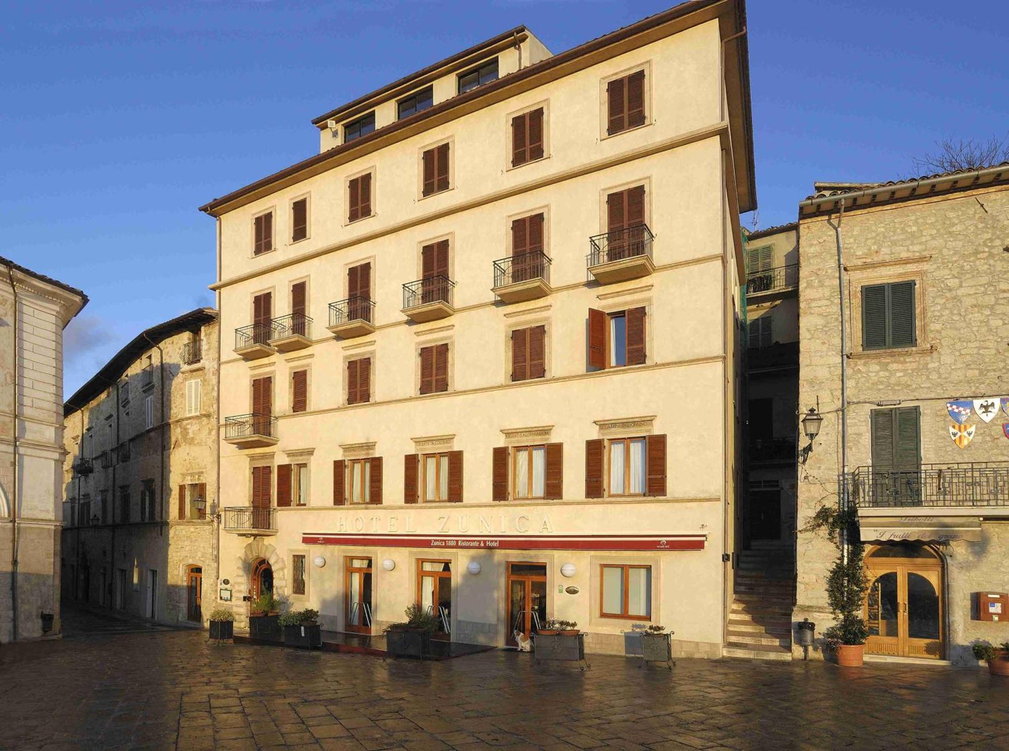 Zunica Ospitalita Dal 1880 Hotel Civitella Del Tronto Exterior photo