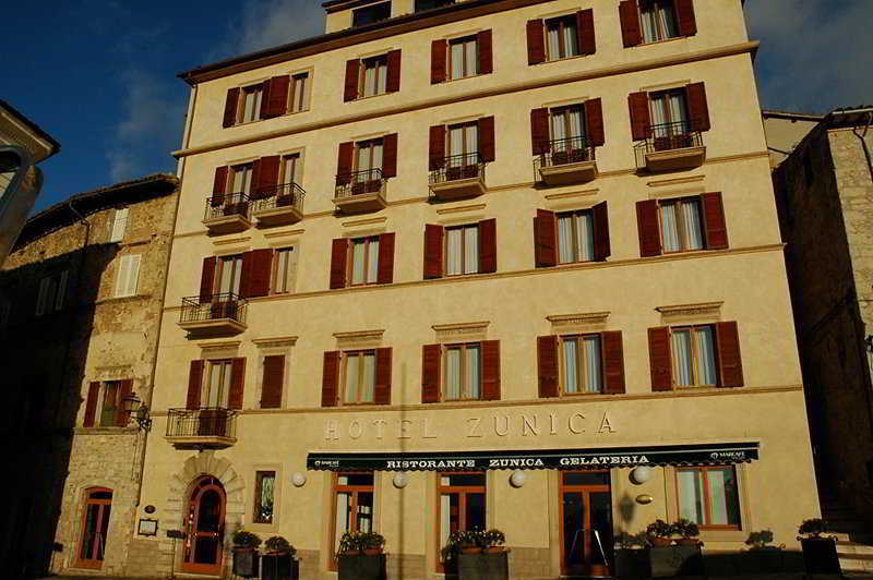 Zunica Ospitalita Dal 1880 Hotel Civitella Del Tronto Exterior photo